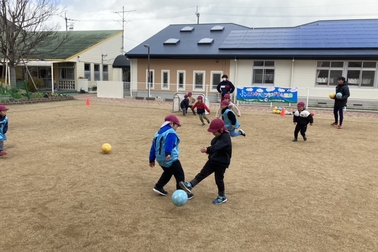 サッカー巡回