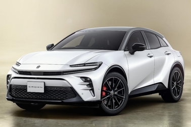 (左):特別仕様車 SPORT RS “THE 70th” (ベース車両はSPORT RS)