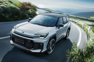 GR SPORT（プラグインハイブリッド）