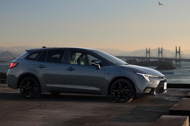 カローラ ツーリング 特別仕様車 ACTIVE SPORT（2WD）
