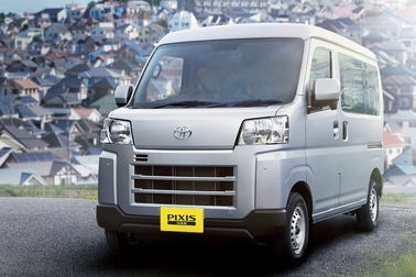 デラックス（CVT・2WD）